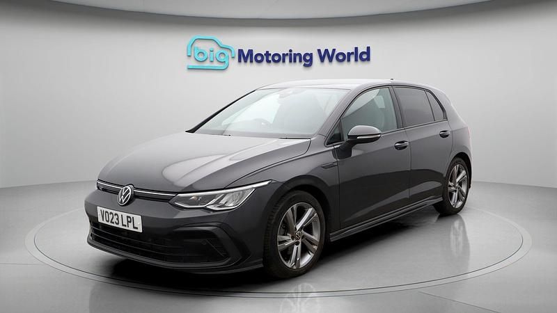 Used VW Golf VIII R-line 148 HP (108 kW) 2023
