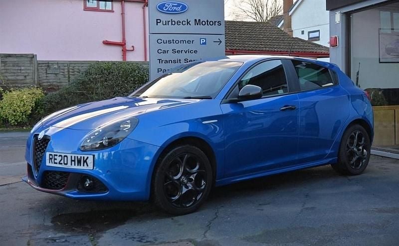 Used Alfa Romeo Giulietta Edizione Speciale 120 HP (88 kW) 2020 Blue Hatchback