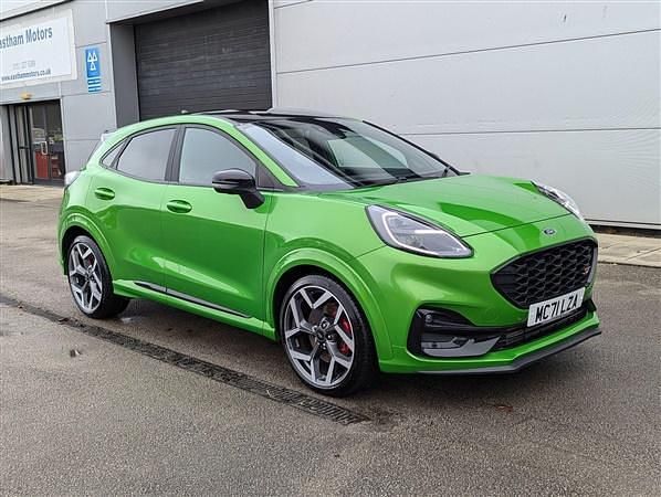Green Used 2022 Ford Puma ST Hatchback | £19,495 (Fair price) - Image 1/1
