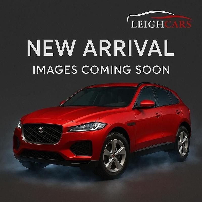 White Used 2017 Peugeot 2008 Allure SUV | £8,680 (Fair price) - Image 1/4