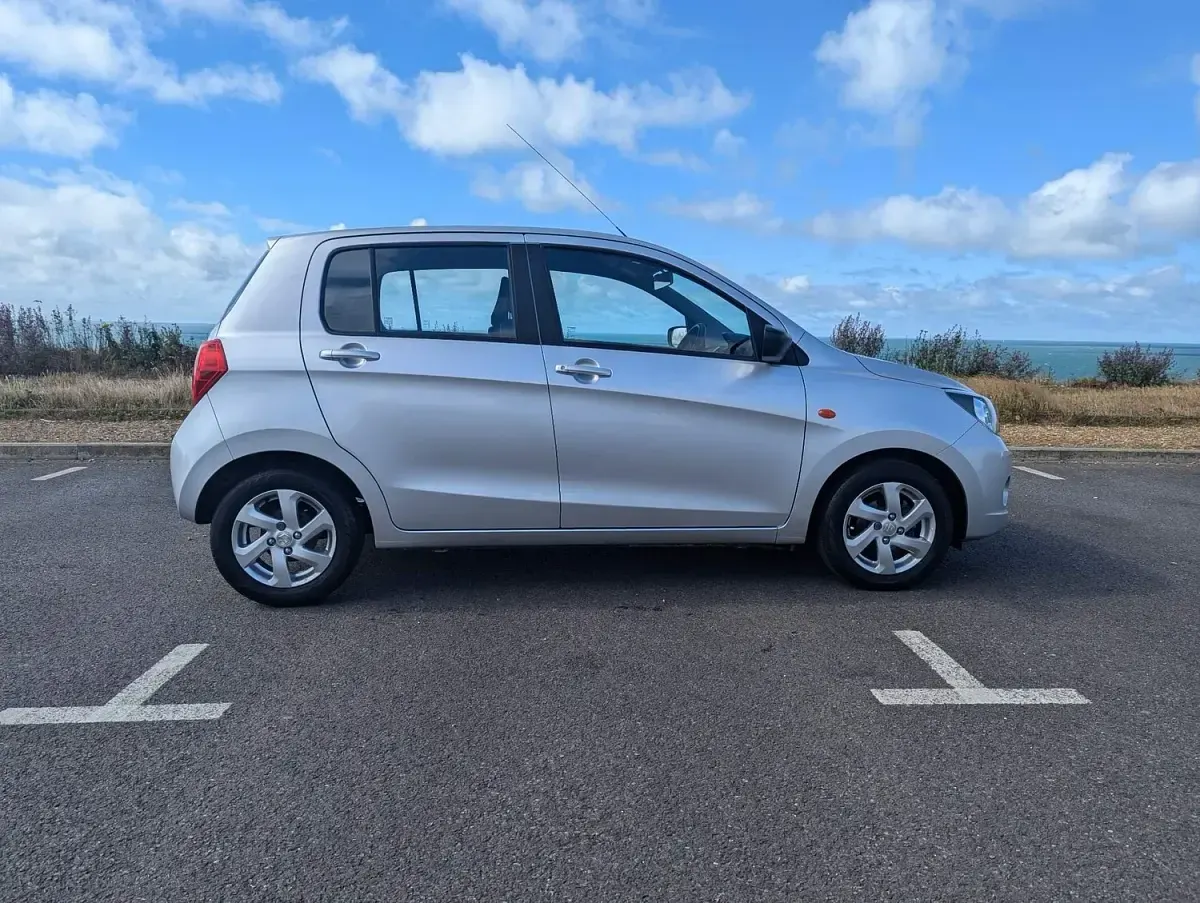 Used Suzuki Celerio SZ3 68 HP (50 kW) 2019 Silver Hatchback