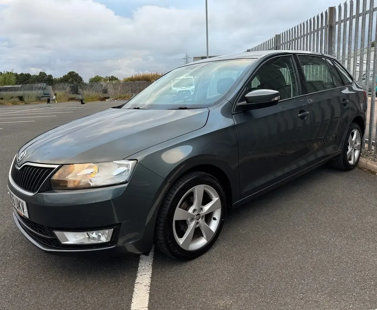 Used Skoda Rapid SE 90 HP (66 kW) 2017 Grey Hatchback