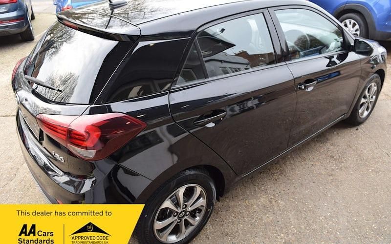 Used Hyundai i20 SE 101 HP (74 kW) 2020 Hatchback