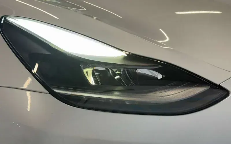 Used Tesla Model 3 Standard Range 180 kW (245 HP) 2020 White Sedan