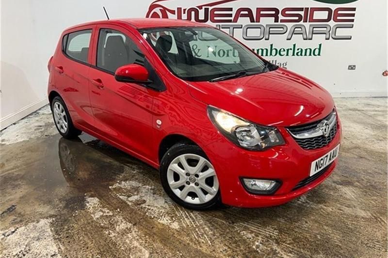 Red Used 2017 Vauxhall Viva Hatchback | £6,499 (Fair price) - Image 1/4