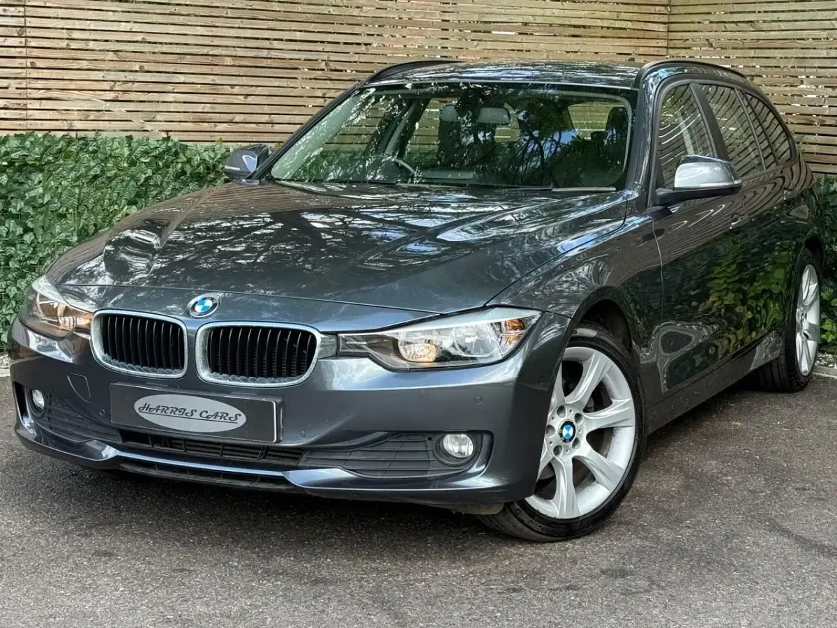 Begagnad BMW 320 2014 Grå Kombi