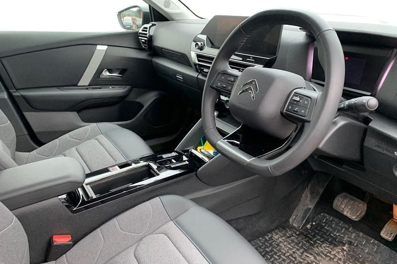 Used Citroën C4 X PureTech 131 HP (96 kW) 2023 White SUV