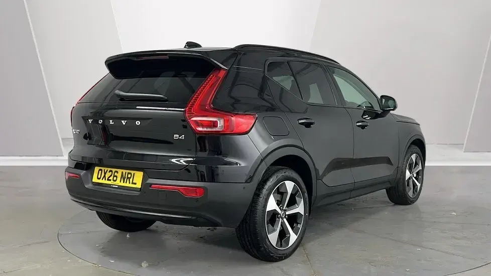 New Volvo XC40 Plus 194 HP (142 kW) 2026 Black SUV