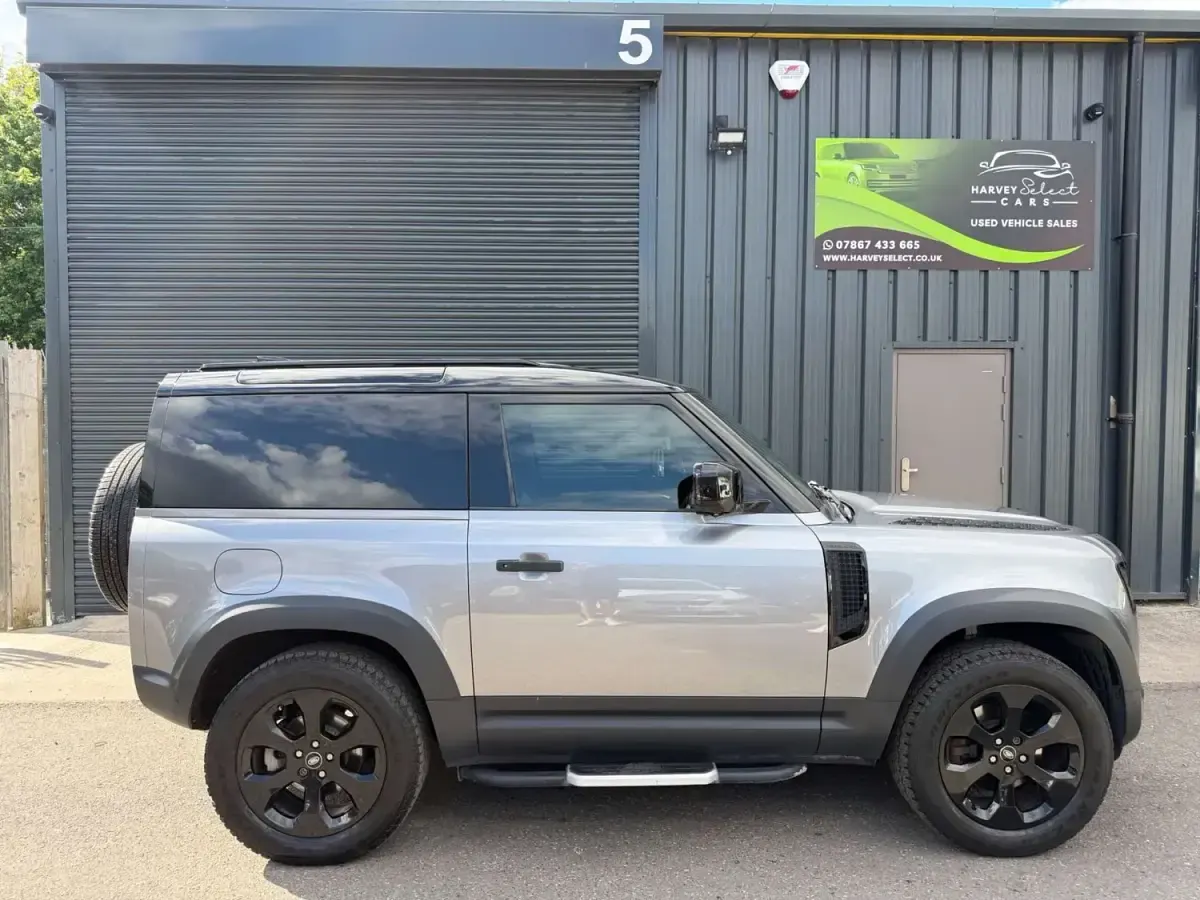 Usado Land Rover Defender 2021 Gris SUV