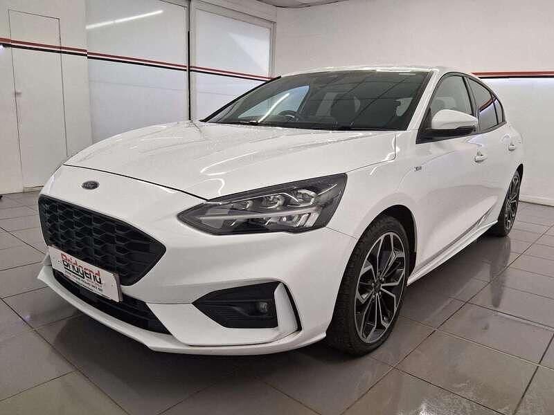 Used Ford Focus ST-Line X 2020 White Hatchback