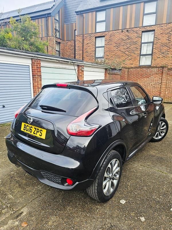 Used Nissan Juke Tekna 115 HP (84 kW) 2016 Black SUV