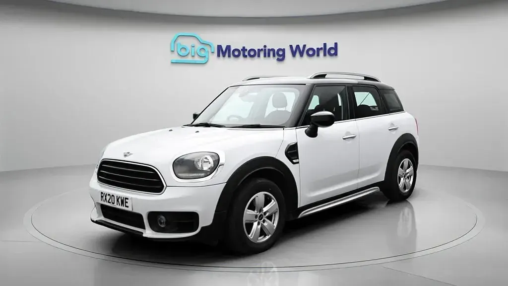 Usado Mini Cooper Countryman Classic 136 HP (100 kW) 2020 Branco SUV