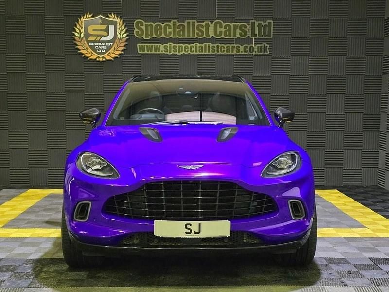 Used Aston Martin DBX 550 HP (404 kW) 2020 Black SUV