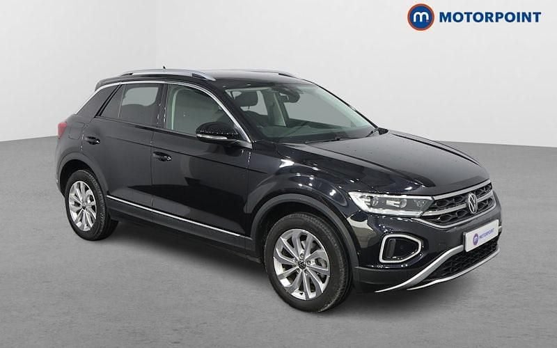 Used 2025 VW T-Roc Style SUV | £20,699 (Good price) - Image 1/4