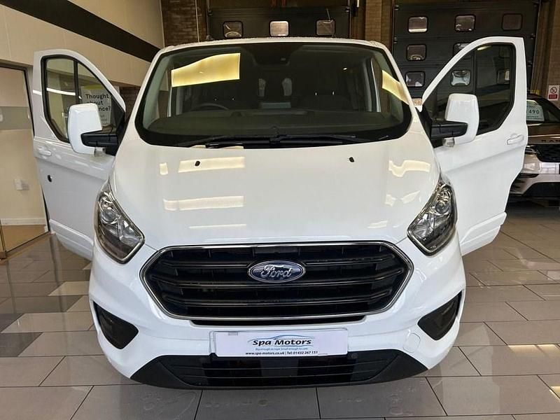 Używany Ford Transit Custom Limited 130 KM (95 kW) 2022 Biały Van