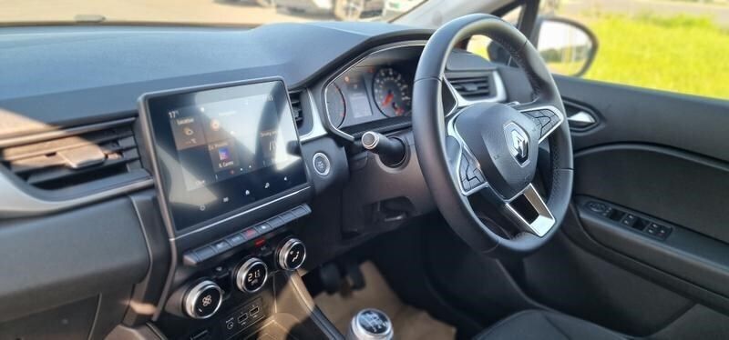 Used Renault Captur Iconic 100 HP (73 kW) 2020 Other SUV