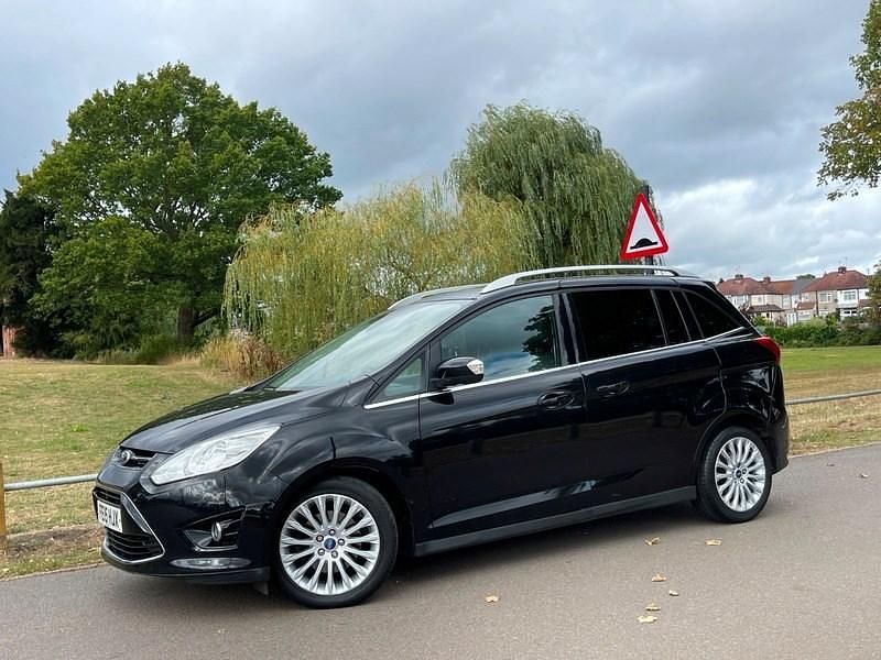 Used Ford C-MAX Titanium 2015 Black MPV