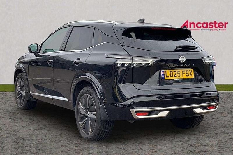 Used Nissan Qashqai Tekna 138 HP (101 kW) 2025 Black SUV