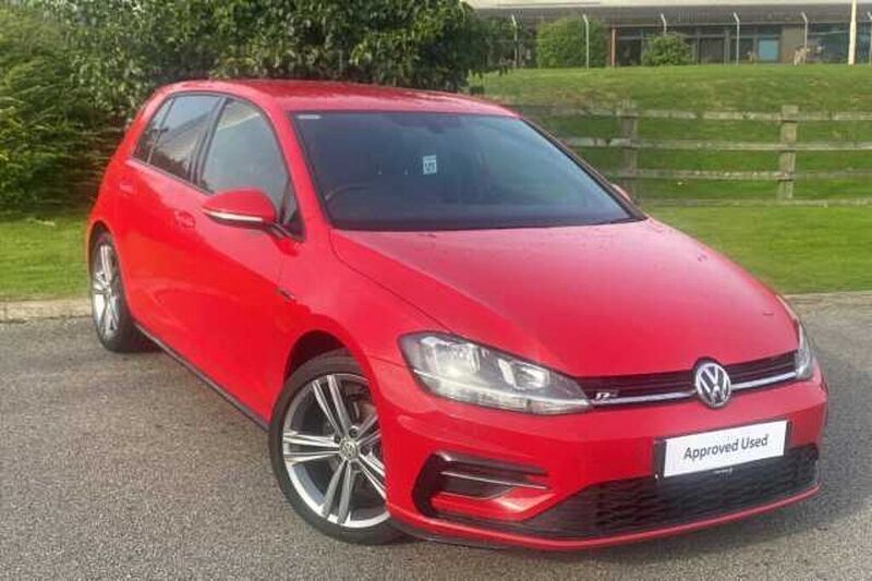 Used 2020 VW Golf VII R-line Edition | £16,495 (A bit pricey) - Image 1/4