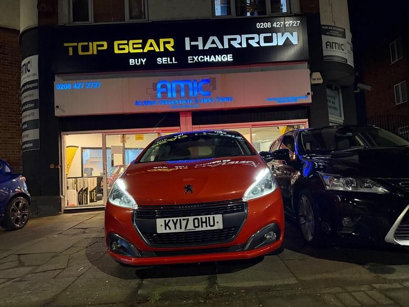 Used Peugeot 208 Allure 2017 Orange Hatchback