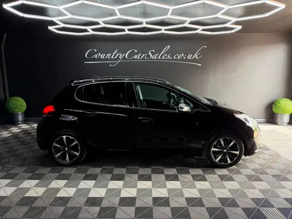 Used Peugeot 208 S 110 HP (80 kW) 2019 Black Hatchback