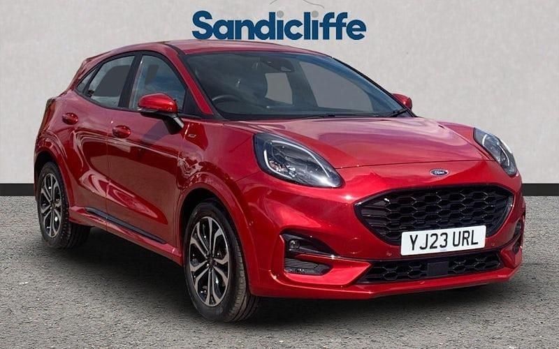 Fantastic red (exclusive paint) Used 2023 Ford Puma Gen-E ST-Line Hatchback | £16,043 (Fair price) - Image 1/4