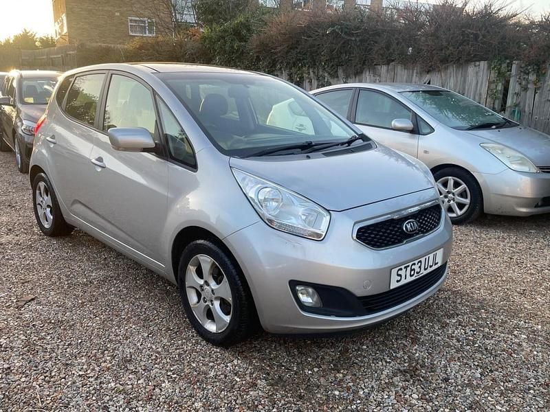 Silver Used 2014 Kia Venga Hatchback | £5,999 (Fair price) - Image 1/4