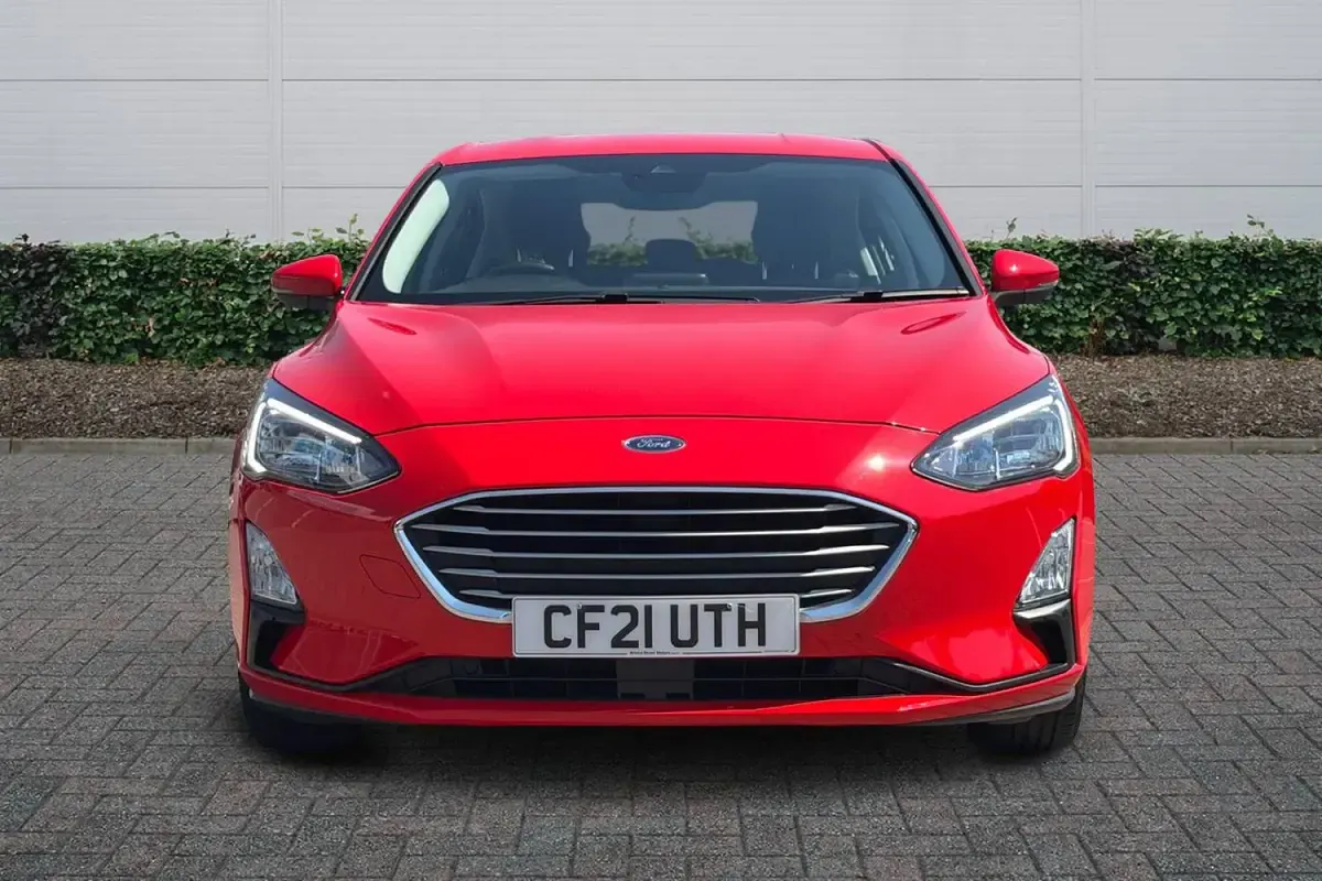 Used Ford Focus Zetec 2021 Solid  race red Hatchback