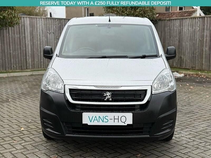 Usado Peugeot Partner 2019 Prateado Monovolume