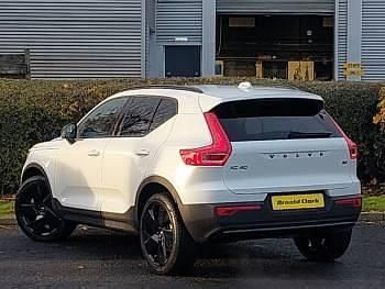 New Volvo XC40 Plus 163 HP (119 kW) 2025 White SUV