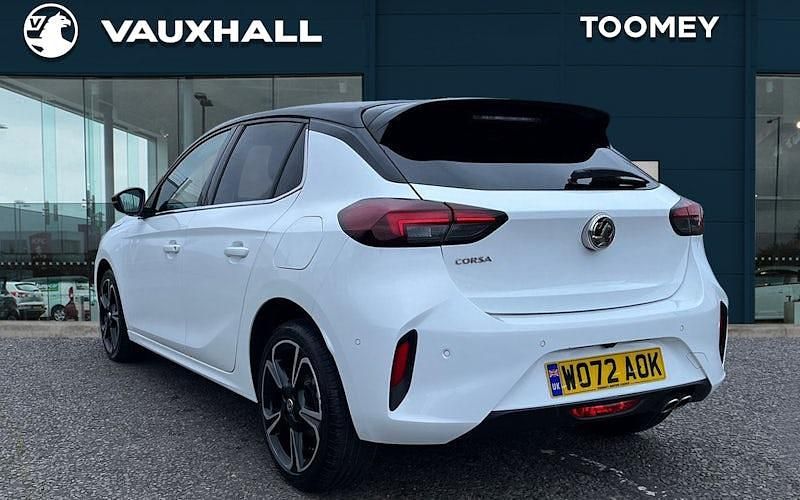 Used Vauxhall Corsa Ultimate 131 HP (96 kW) 2023 White Hatchback