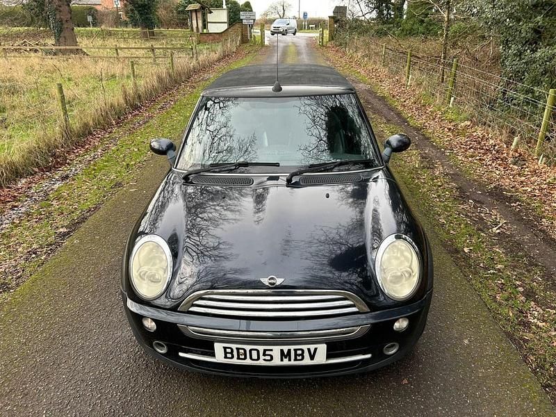 Used Mini Cooper Cabriolet 115 HP (84 kW) 2005 Black Cabriolet
