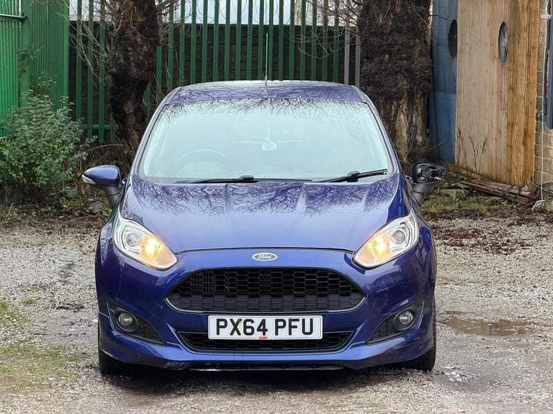 Used Ford Fiesta Zetec 2014 Blue Hatchback