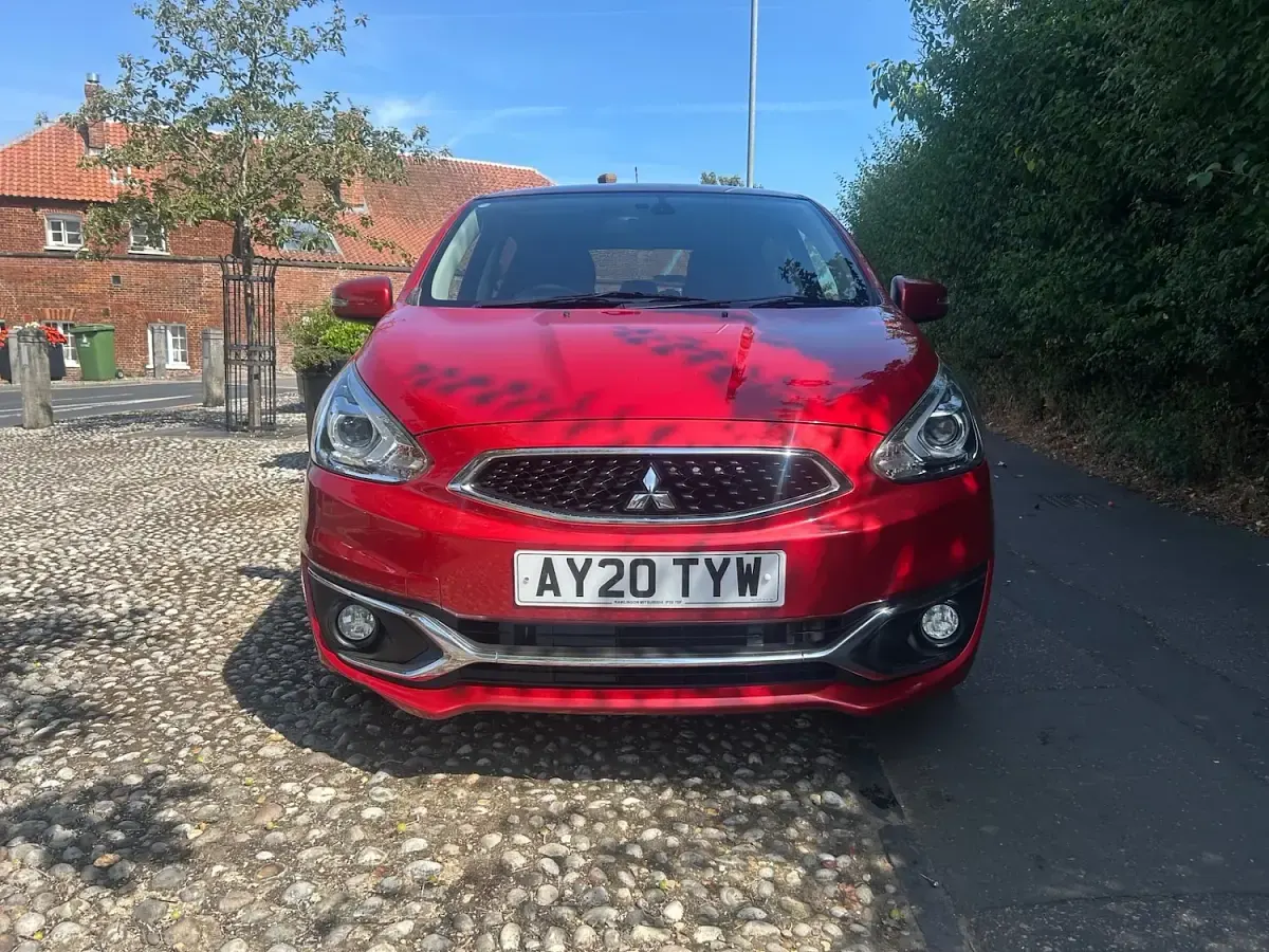 Used Mitsubishi Mirage 78 HP (57 kW) 2020 Red Hatchback