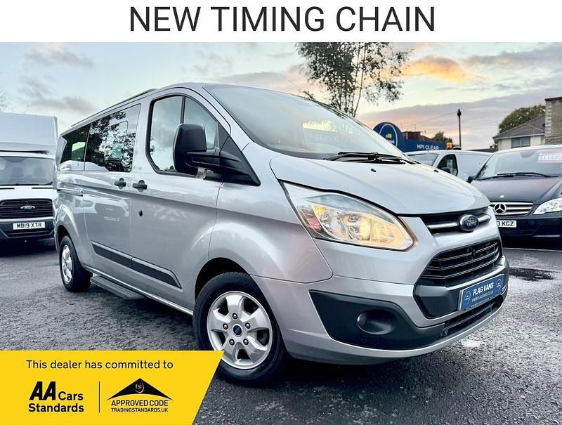 Used Ford Tourneo Custom Zetec 2014 Silver Van