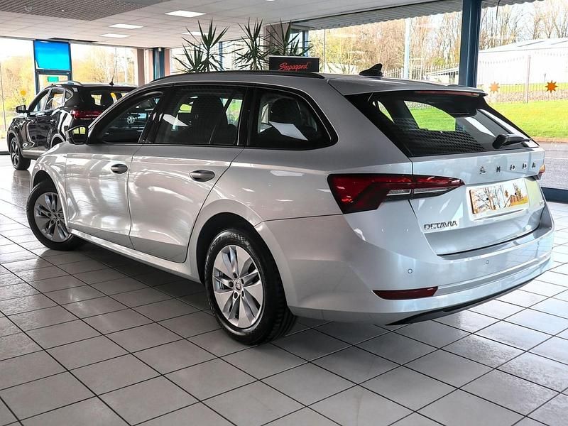 Used Skoda Octavia SE Technology 110 HP (80 kW) 2022 Silver Estate