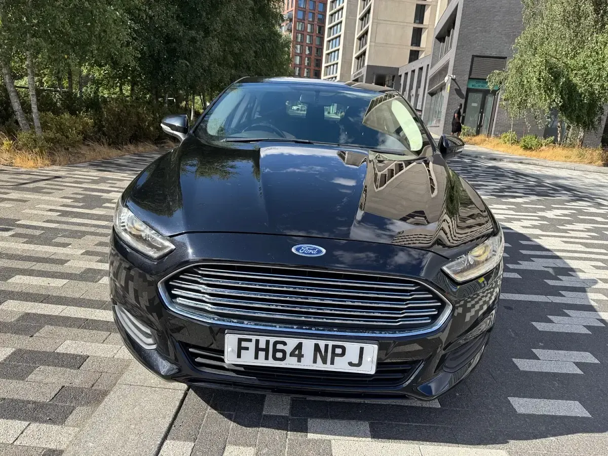Used Ford Mondeo Style 115 HP (84 kW) 2015 Black Hatchback