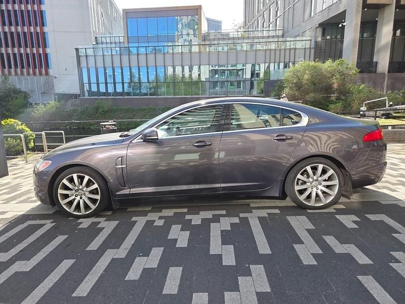 Usado Jaguar XF Premium Luxury 2010 Cinzento Sedan