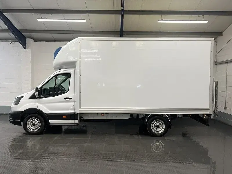 Used Ford Transit 130 HP (95 kW) 2022 White Cabriolet