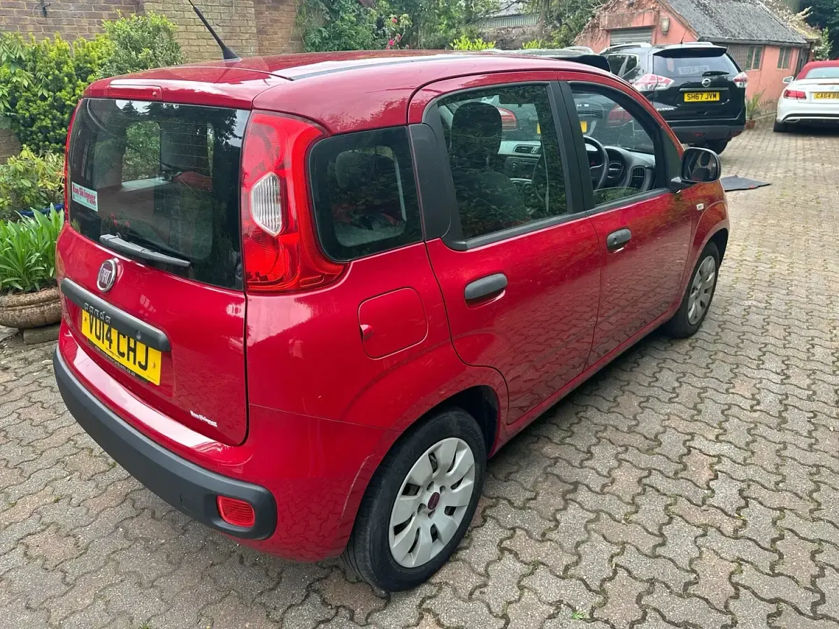 Used Fiat Panda Pop 69 HP (50 kW) 2014 Red Hatchback