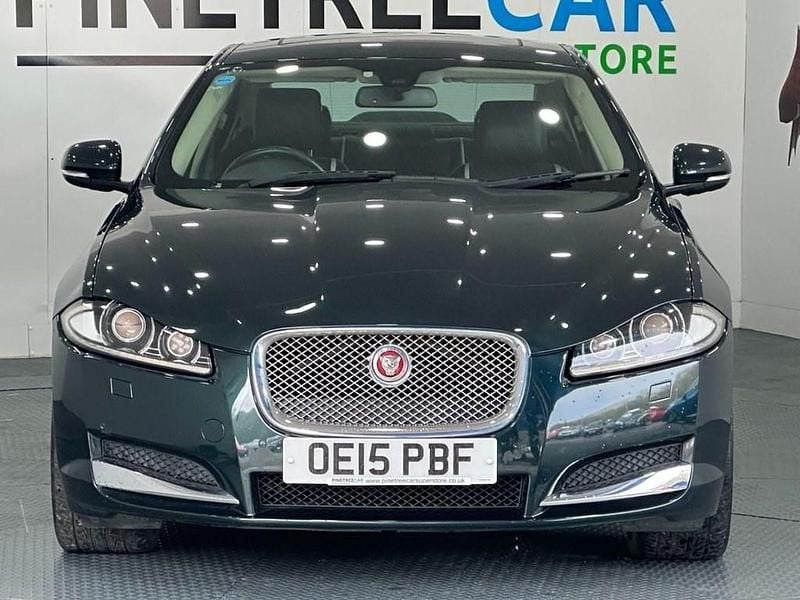 Gebraucht Jaguar XF Portfolio 200 PS (147 kW) 2015 Grün Limousine