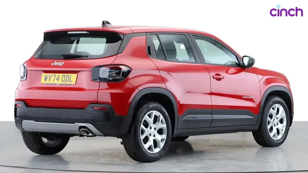 Used Jeep Avenger Altitude 100 HP (73 kW) 2024 Red SUV