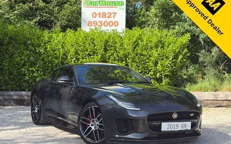 Used Jaguar F-Type Chequered Flag 300 HP (220 kW) 2019 Coupe