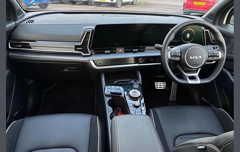 New Kia Sportage GT-Line S 157 HP (115 kW) 2025 White SUV