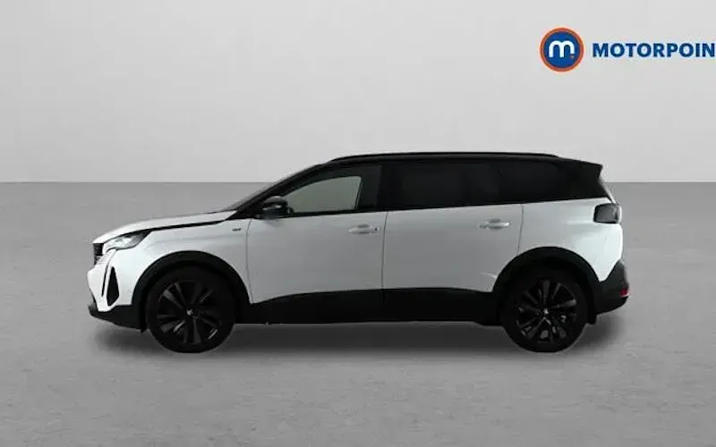 Usado Peugeot 5008 Premium 181 HP (133 kW) 2022 SUV