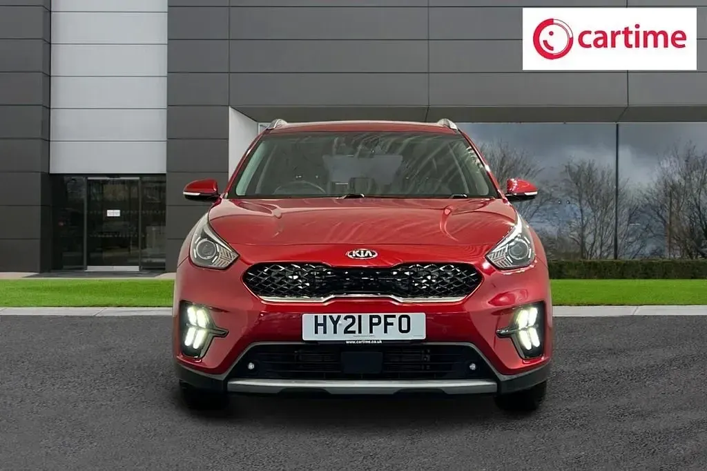 Second-hand Kia Niro 139 CP (102 kW) 2021 Roșu SUV
