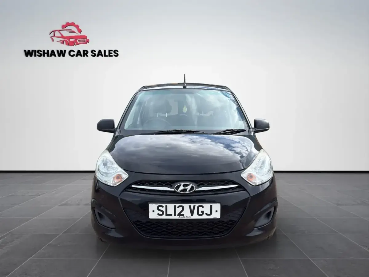 Usado Hyundai i10 Classic 2012 Preto Citadino