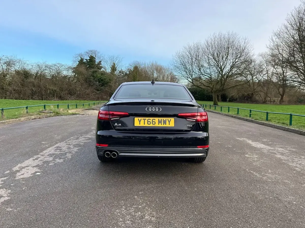Used Audi A4 S-Line 190 HP (139 kW) 2016 Black Sedan
