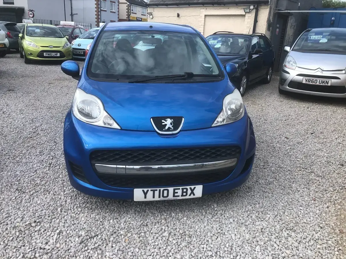 Used Peugeot 107 68 HP (50 kW) 2010 Blue Hatchback
