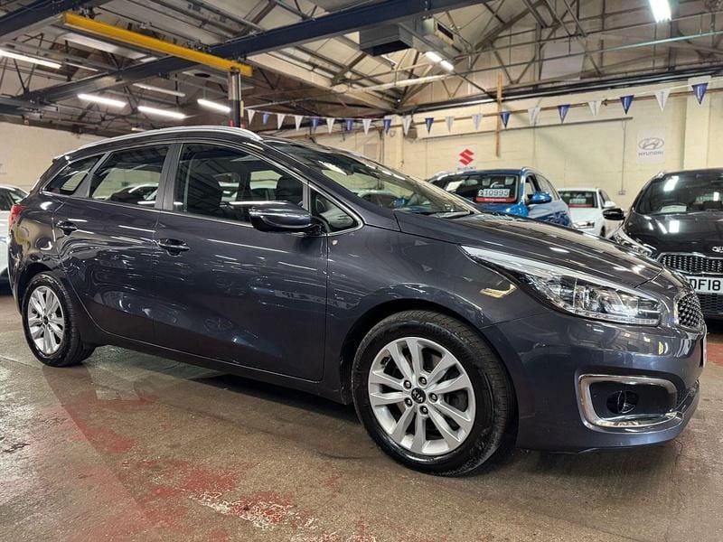 Used Kia Ceed Sportswagon 134 HP (98 kW) 2018 Silver Estate